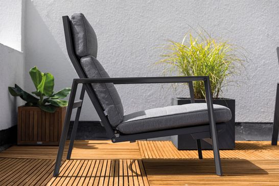 Bondi verstelbare relaxstoel aluminium op modern balkon